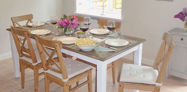 Komfort und Luxus Ausstattung im Essbereich der Ferienwohnung bei Kappeln