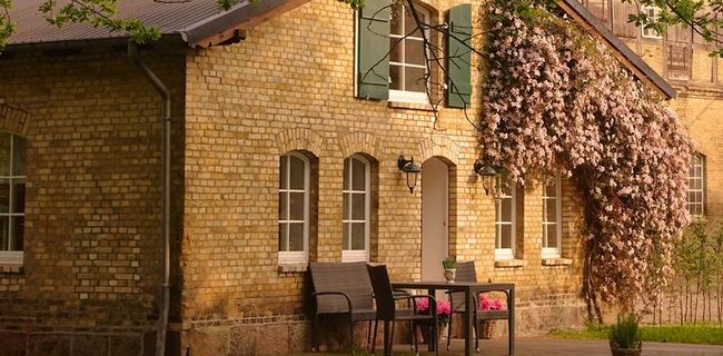 Terrasse an Ferienwohnung auf Gutshof